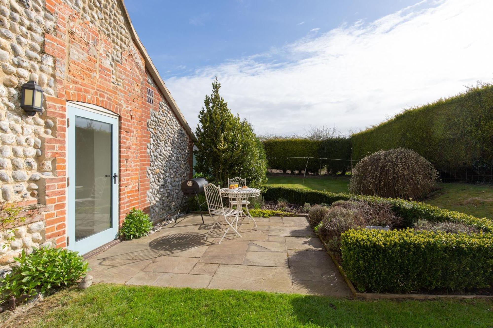 Garden Cottage West Beckham Εξωτερικό φωτογραφία