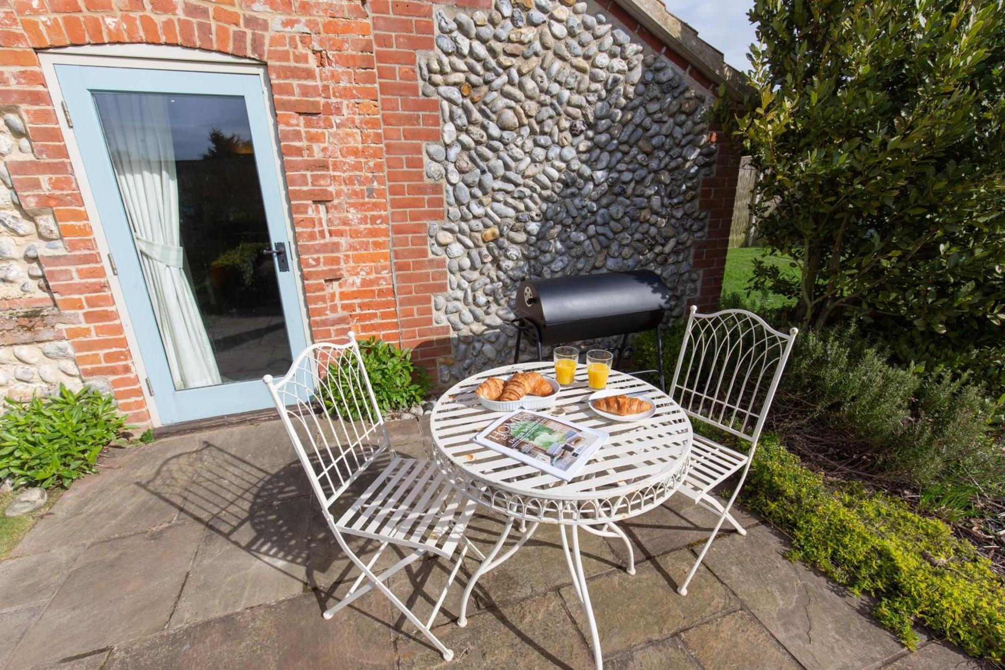 Garden Cottage West Beckham Εξωτερικό φωτογραφία